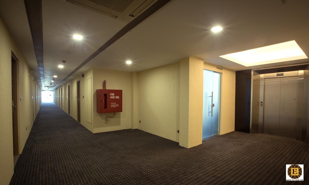 Elegant Hotel Pyi Thar Yar Yangon Esterno foto